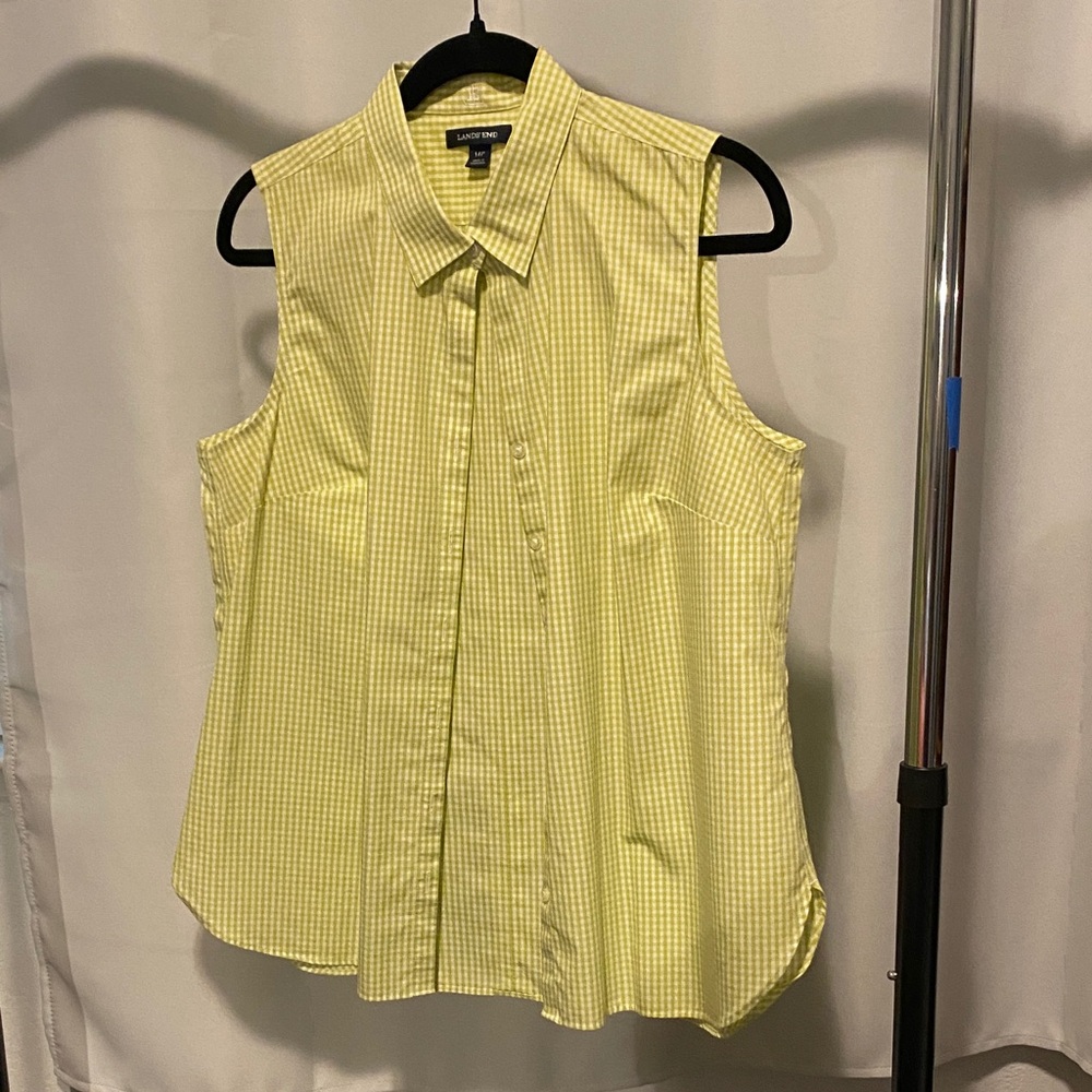Lands' End Light Green Sleeveless Button Down Shirt